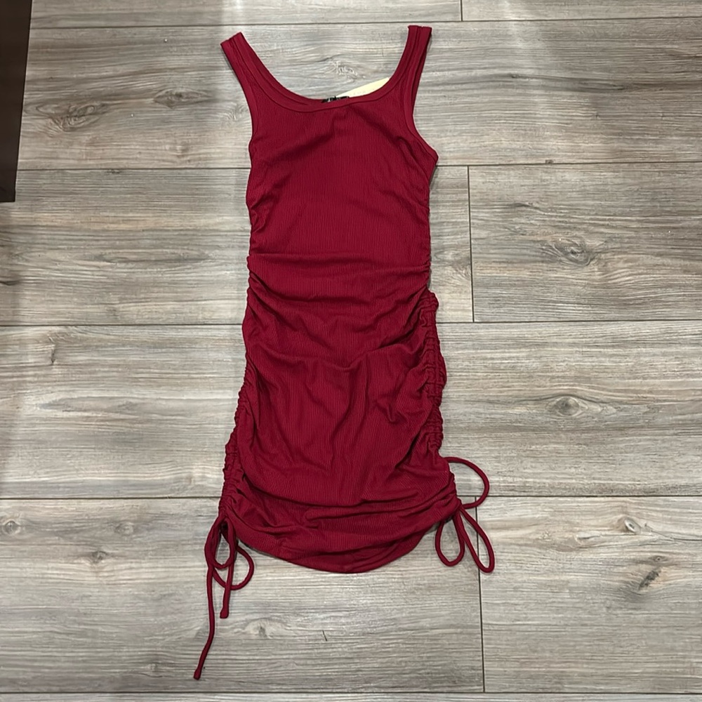 Wine Red Strap Dress Adjustable Scrunch Drawstring Stretchy Women’s Brand New